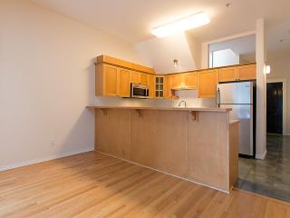 Photo 4: PH4 380 W 10TH Avenue in Vancouver: Mount Pleasant VW Townhouse for sale in "Turnbull's Watch" (Vancouver West)  : MLS®# V1053163