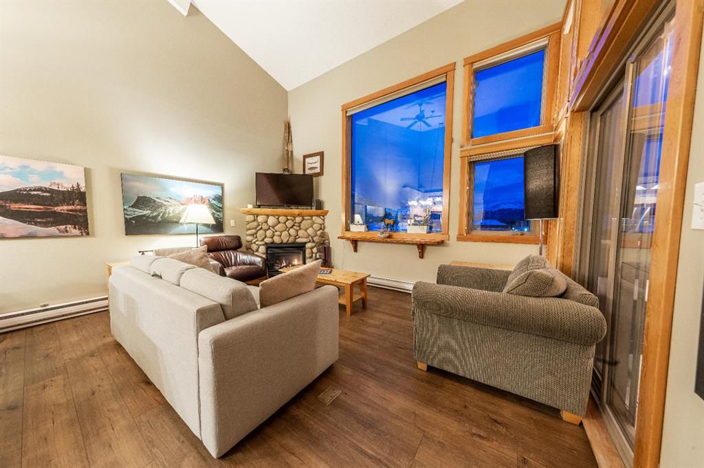Photo 3: Photos: 407 1120 Railway Avenue: Canmore Apartment for sale : MLS®# A1189169