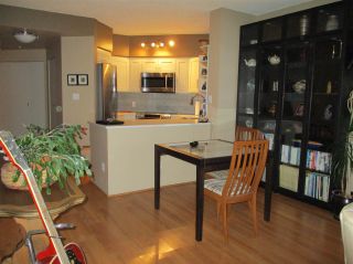 Photo 3: 1801 907 BEACH AVENUE in Vancouver: Yaletown Condo for sale (Vancouver West)  : MLS®# R2363755