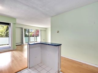 Photo 17: 307 2255 YORK Avenue in Vancouver: Kitsilano Condo for sale in "THE BEACH HOUSE" (Vancouver West)  : MLS®# R2881730