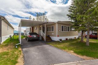Photo 2: 15 99 Arbour Lake Road NW in Calgary: Arbour Lake Mobile for sale : MLS®# C4297540