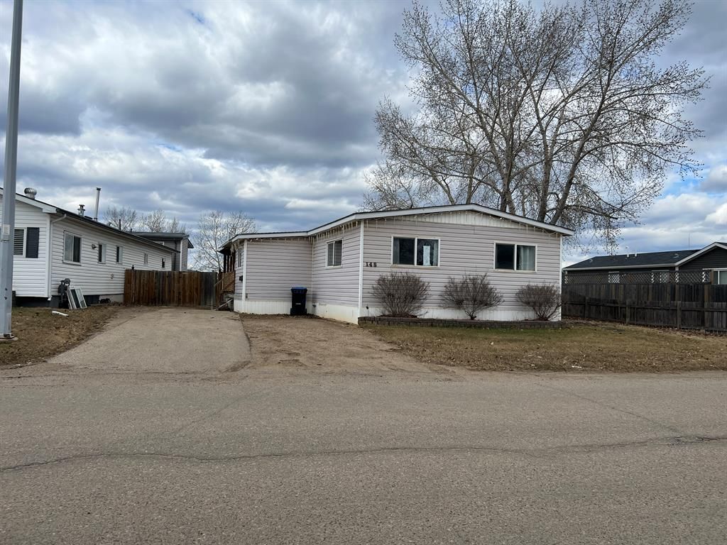 Main Photo: 148 Grenfell Crescent: Fort McMurray Detached for sale : MLS®# A2044417