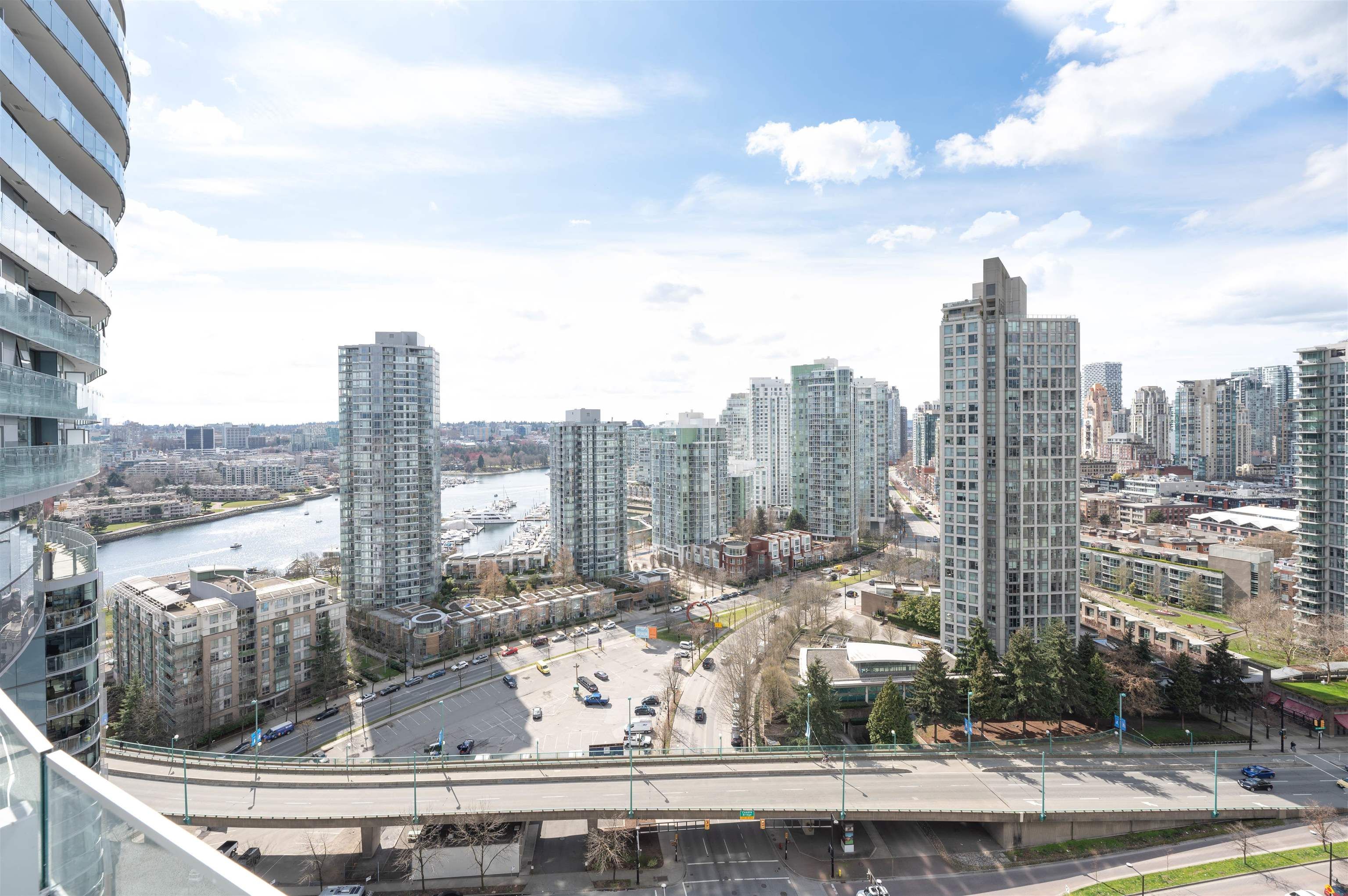 Main Photo: 2204 89 NELSON Street in Vancouver: Yaletown Condo for sale (Vancouver West)  : MLS®# R2803277