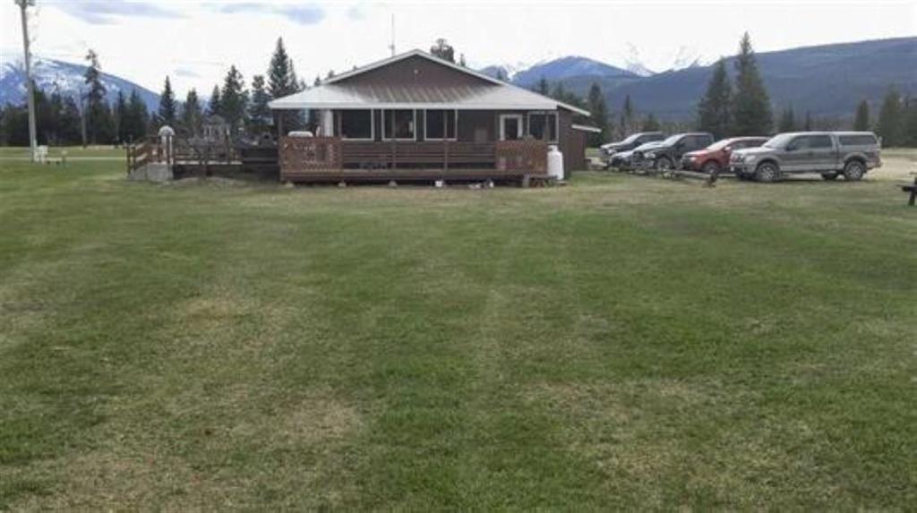 Main Photo: 1125 N 5 Highway in Valemount: Valemount - Rural South Business with Property for sale (Robson Valley (Zone 81))  : MLS®# C8025942