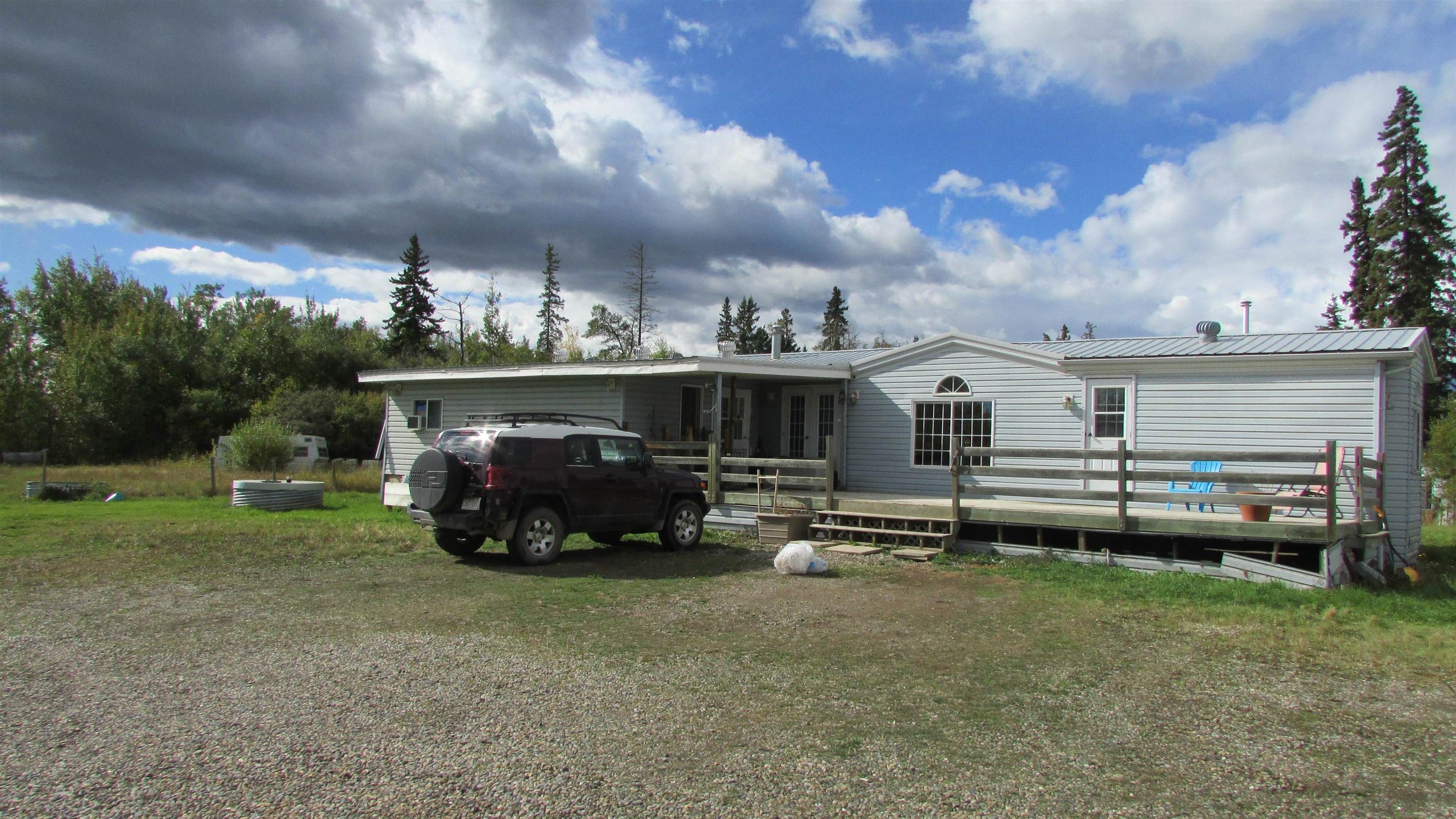 Main Photo: 9512 259 Road in Fort St. John: Fort St. John - Rural E 100th Manufactured Home for sale in "SWANSON LUMBER ROAD" (Fort St. John (Zone 60))  : MLS®# R2618672
