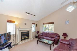 Photo 11: 25 Stoneridge Dr in VICTORIA: VR Hospital House for sale (View Royal)  : MLS®# 831824