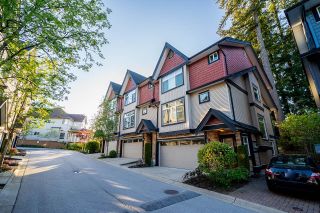 Photo 4: 160 6299 144 Street in Surrey: Sullivan Station Townhouse for sale in "Altura" : MLS®# R2877821