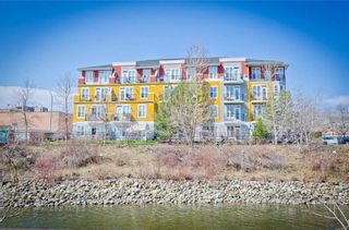 Photo 3: 209 208 HOLY CROSS Lane SW in Calgary: Mission Condo for sale : MLS®# C4113937