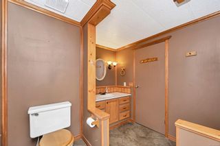 Photo 27: 24 70 Cooper Rd in View Royal: VR Glentana Manufactured Home for sale : MLS®# 896454