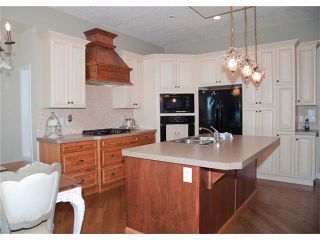 Photo 3: 100 PRESTWICK Manor SE in Calgary: McKenzie Towne House for sale : MLS®# C4043883