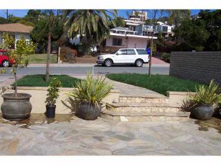 Photo 2: PACIFIC BEACH Residential for sale : 3 bedrooms : 1203 Agate St. in San Diego