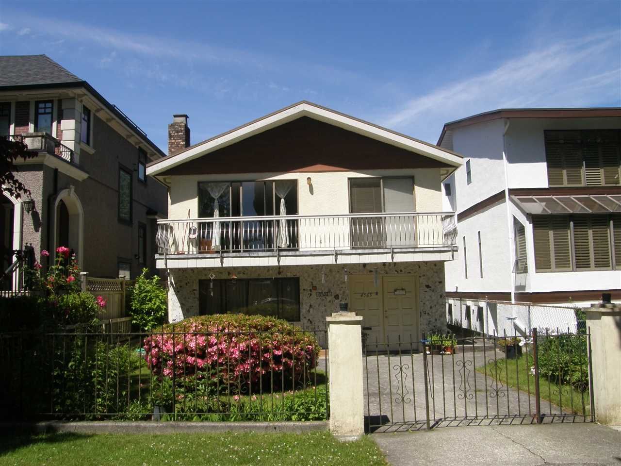 Main Photo: 4565 W 9TH Avenue in Vancouver: Point Grey House for sale in "UNIVERSITY DISTRICT" (Vancouver West)  : MLS®# R2186303