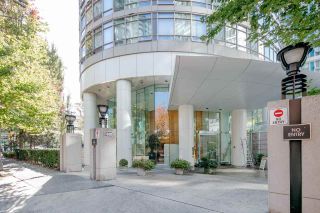 Photo 5: 1903 1200 ALBERNI Street in Vancouver: West End VW Condo for sale in "THE PACIFIC PALISADES" (Vancouver West)  : MLS®# R2211458