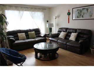 Photo 5: 208 TEMPLE Close NE in CALGARY: Temple Residential Detached Single Family for sale (Calgary)  : MLS®# C3614987