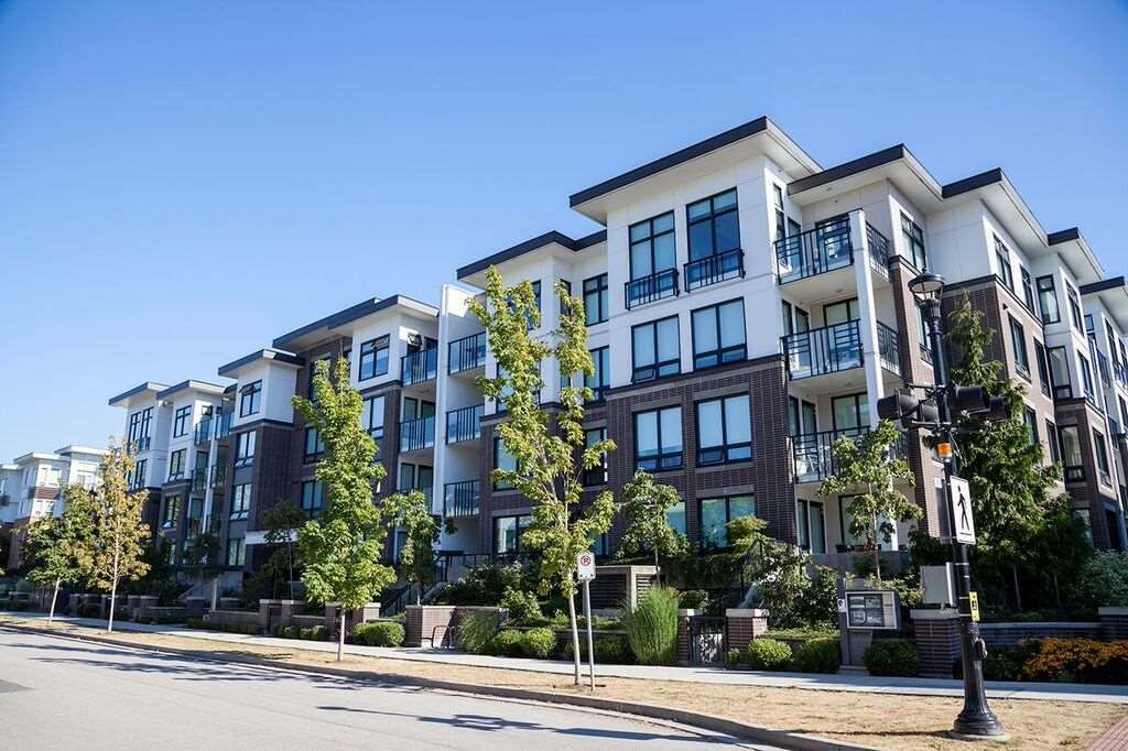 Main Photo: 408 9388 ODLIN ROAD in Richmond: West Cambie Condo for sale : MLS®# R2199153