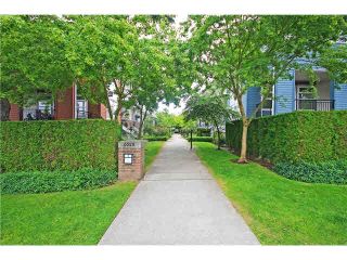 Photo 14: 57 6528 DENBIGH Avenue in Burnaby: Forest Glen BS Townhouse for sale in "OAKWOOD" (Burnaby South)  : MLS®# V1088478
