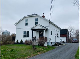 Photo 2: 1270 Belcher Street in Port Williams: 404-Kings County Residential for sale (Annapolis Valley)  : MLS®# 202108373