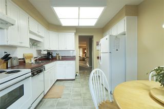Photo 4: 218 32691 GARIBALDI Drive in Abbotsford: Abbotsford West Townhouse for sale in "CARRIAGE LANE" : MLS®# R2127583