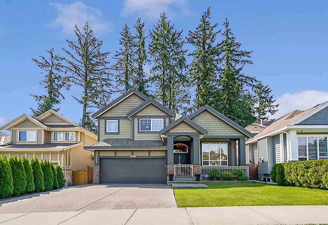 Main Photo: 15070 59A Avenue in Surrey: Sullivan Station House for sale : MLS®# R2390852