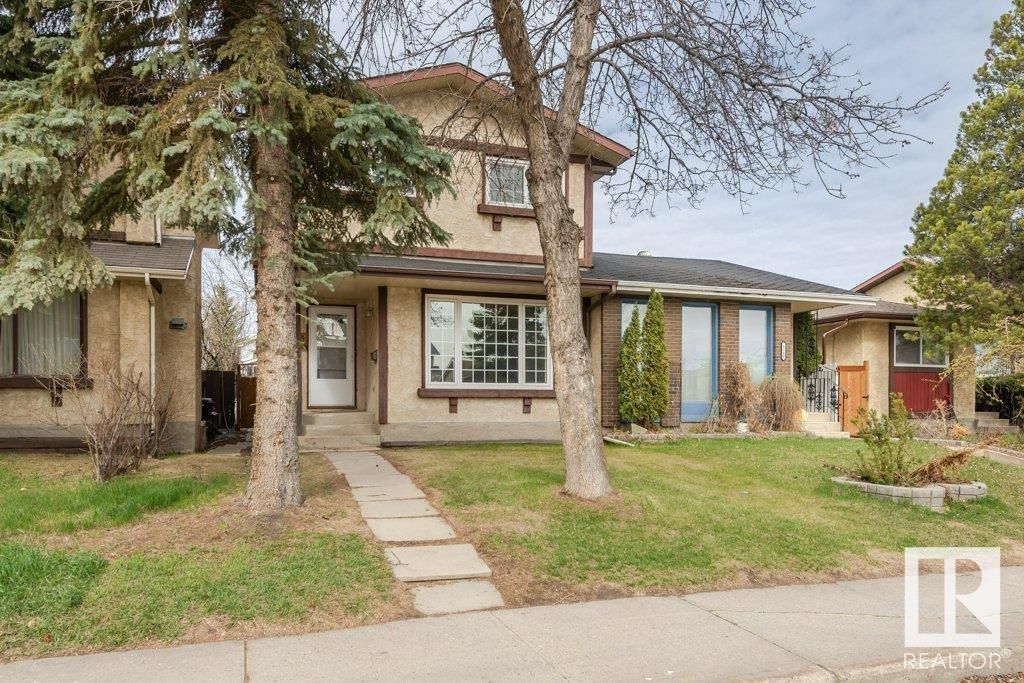 Main Photo: 4238 38 Street in Edmonton: Zone 29 House Half Duplex for sale : MLS®# E4293265