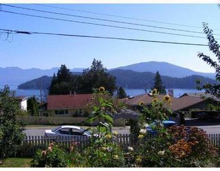 Photo 9: 605 MARTIN Road in Gibsons: Gibsons &amp; Area House for sale (Sunshine Coast)  : MLS®# V734747