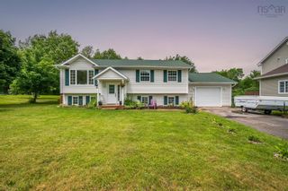 Photo 1: 64 Rivercrest Lane in Greenwood: Kings County Residential for sale (Annapolis Valley)  : MLS®# 202405070