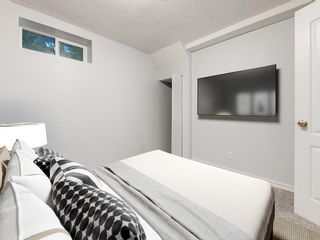 Photo 24: 32 GREENWOOD Crescent SW in Calgary: Glamorgan Detached for sale : MLS®# C4301790