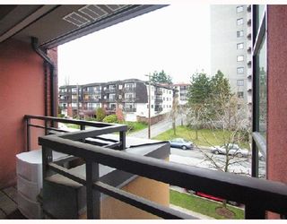 Photo 8: 512 345 LONSDALE Avenue in North_Vancouver: Lower Lonsdale Condo for sale in "THE MET" (North Vancouver)  : MLS®# V693471
