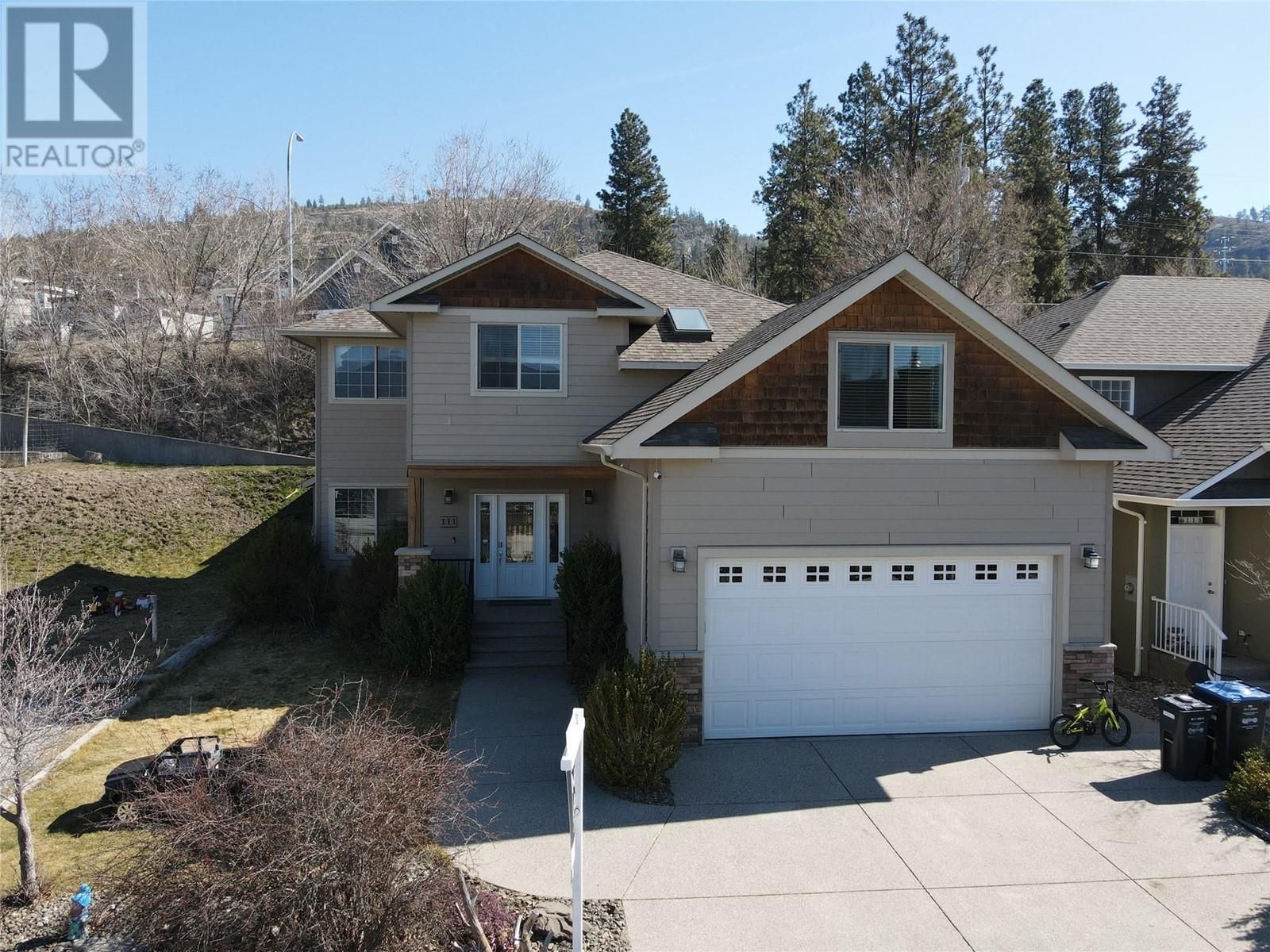 Main Photo: 695 Pineview Road Unit# 111 in Penticton: House for sale : MLS®# 10304029