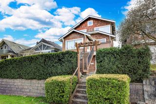 Photo 1: 4020 W 10TH Avenue in Vancouver: Point Grey House for sale (Vancouver West)  : MLS®# R2760062