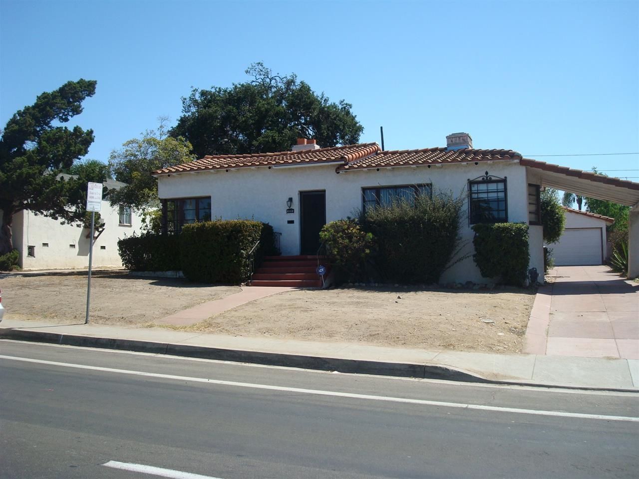 Main Photo: SAN DIEGO House for sale : 3 bedrooms : 4935 College Ave