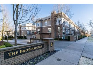 Photo 1: 2 15833 26 Avenue in Surrey: Grandview Surrey Townhouse for sale in "THE BROWNSTONES" (South Surrey White Rock)  : MLS®# R2134321