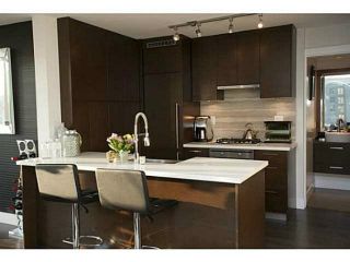 Photo 2: 1707 535 SMITHE Street in Vancouver: Downtown VW Condo for sale in "DOLCE AT SYMPHONY PLACE" (Vancouver West)  : MLS®# V1138374