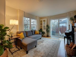 Photo 3: 1559 Bay St in Victoria: Vi Fernwood House for sale : MLS®# 950356