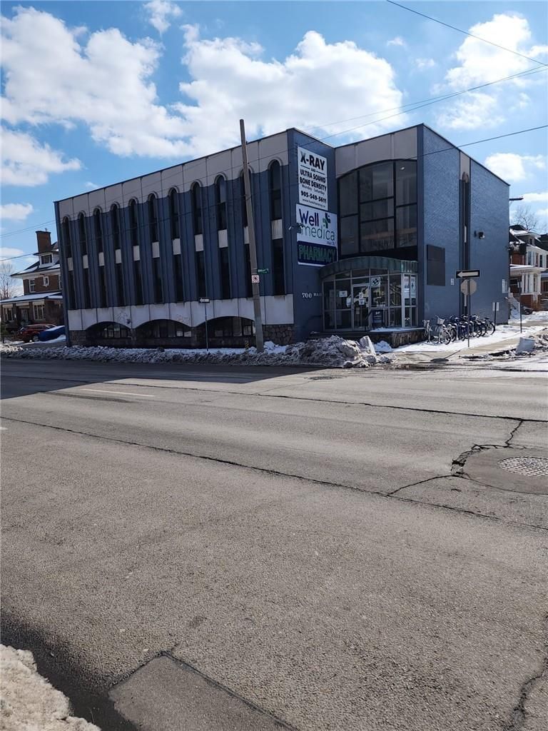 Main Photo: 700 MAIN Street E in Hamilton: Office for rent : MLS®# H4156870