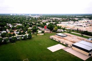 Photo 27: 18 Corbett Drive in Winnipeg: Crestview Residential for sale (5H)  : MLS®# 202214047