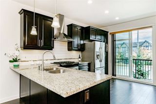Photo 5: 44 8068 207 Street in Langley: Willoughby Heights Townhouse for sale in "Willoughby" : MLS®# R2410149
