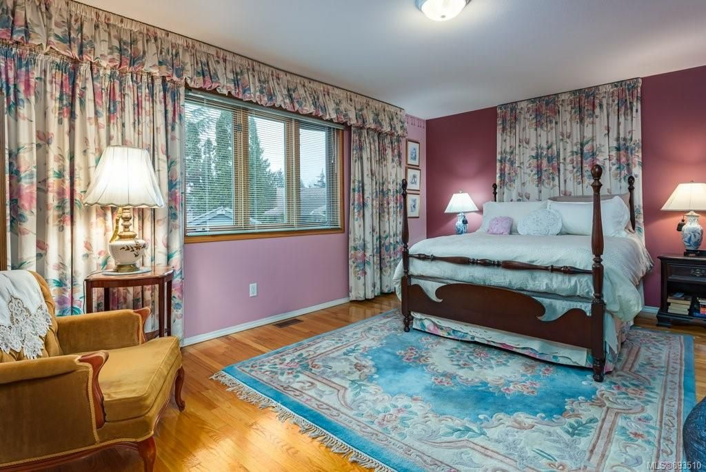 Photo 18: Photos: 1315 Pheasant Pl in Courtenay: CV Courtenay East House for sale (Comox Valley)  : MLS®# 893510