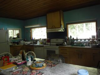 Photo 9: 2794 MACKENZIE Highway in Bella Coola: Bella Coola/Hagensborg House for sale (Williams Lake (Zone 27))  : MLS®# R2688960