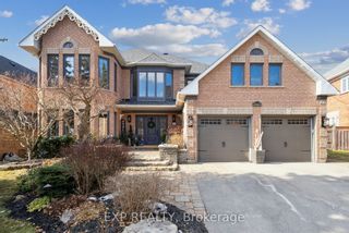 Photo 1: 780 Foxcroft Boulevard in Newmarket: Stonehaven-Wyndham House (2-Storey) for sale : MLS®# N8299804