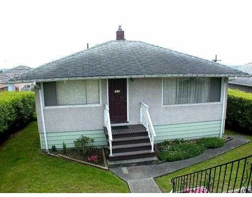 Main Photo: 1870 E 63RD AV in Vancouver: Fraserview VE House for sale (Vancouver East)  : MLS®# V536947