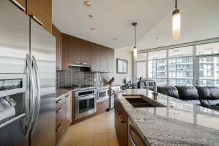 Photo 10: 705 6188 WILSON Avenue in Burnaby: Metrotown Condo for sale in "Jewel 1" (Burnaby South)  : MLS®# R2394453