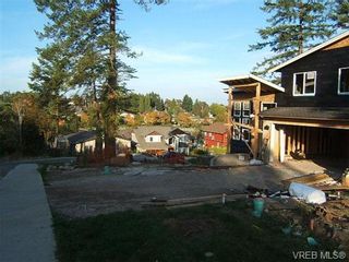 Photo 5: 945 Garthland Rd in VICTORIA: Es Gorge Vale Land for sale (Esquimalt)  : MLS®# 684436