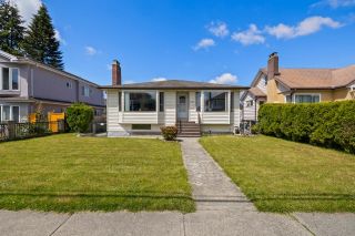 Main Photo: 6557 DOMAN Street in Vancouver: Killarney VE House for sale (Vancouver East)  : MLS®# R2894712