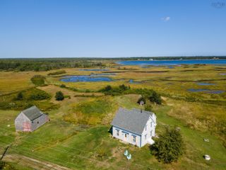 Photo 11: 4847 Shore Road in North East Harbour: 407-Shelburne County Residential for sale (South Shore)  : MLS®# 202222187