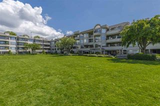 Photo 8: 213 1869 SPYGLASS Place in Vancouver: False Creek Condo for sale in "VENICE COURT" (Vancouver West)  : MLS®# R2461533