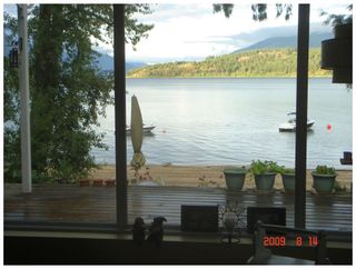 Photo 14: 5224 Northwest Pierre's Point Road in Salmon Arm: Waterfront House for sale : MLS®# 10087972