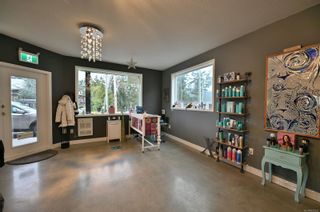Photo 2: 828 Verdier Ave in Central Saanich: CS Brentwood Bay Retail for sale : MLS®# 920352