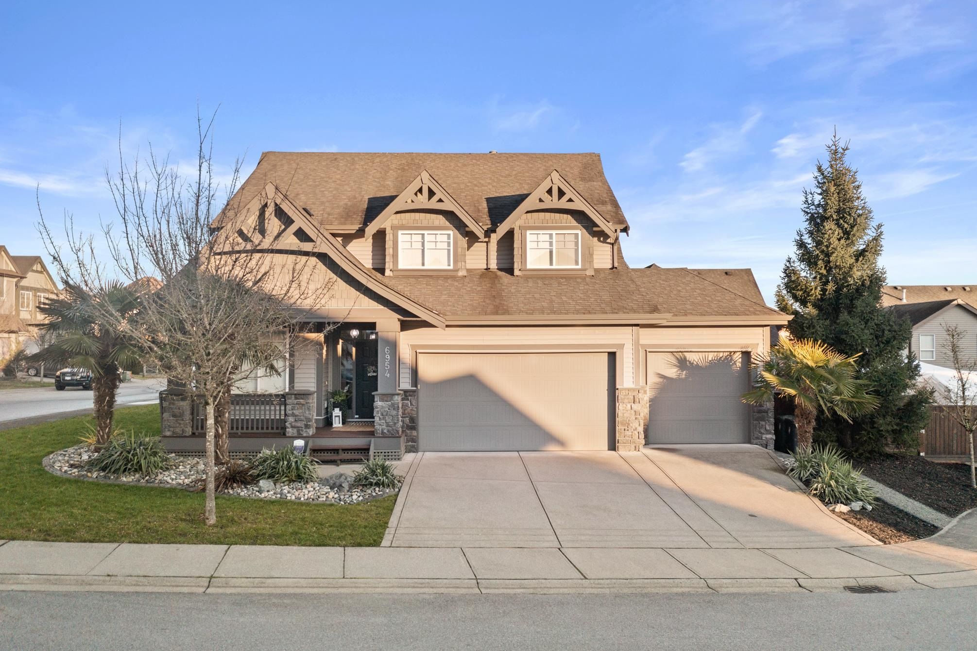 Main Photo: 6954 197 Street in Langley: Willoughby Heights House for sale : MLS®# R2650435