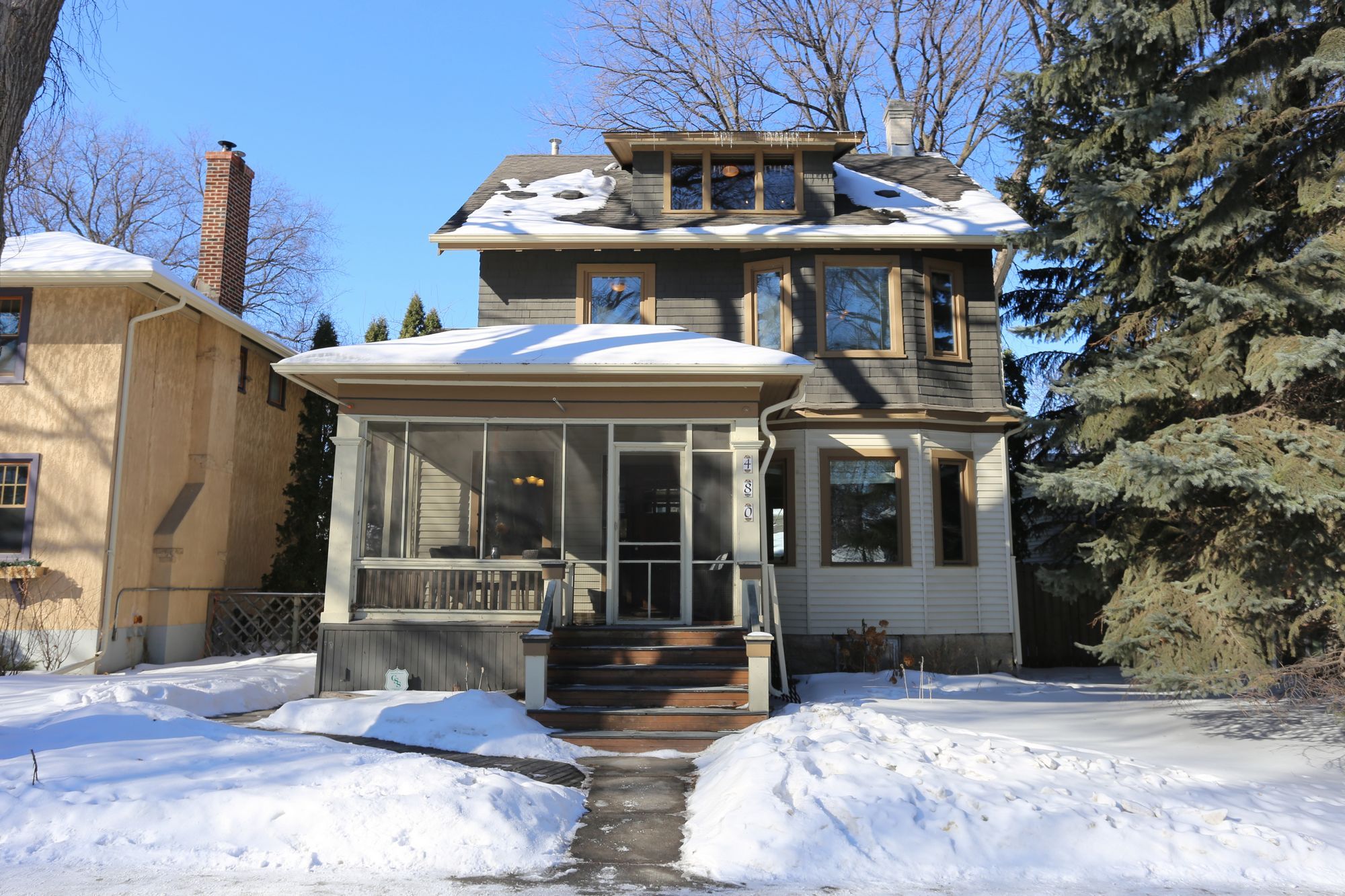 Photo 2: Photos:  in Winnipeg: Single Family Detached for sale (5B)  : MLS®# 1804723